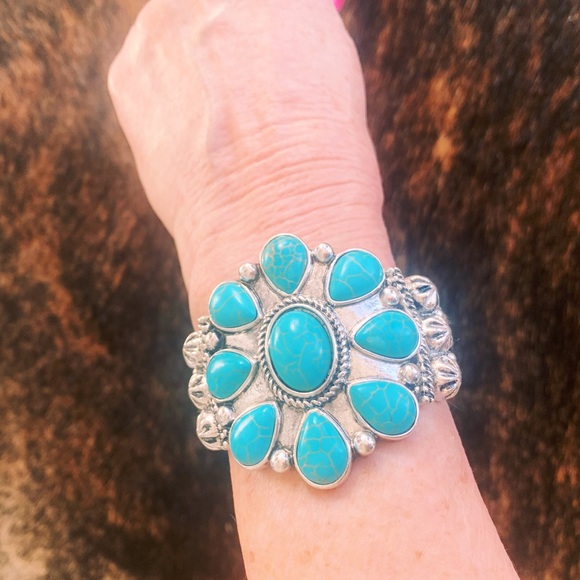 RELISTED UNDER JEWELRY Western Navajo Concho and Leopard Band Bracelet - Picture 6 of 9